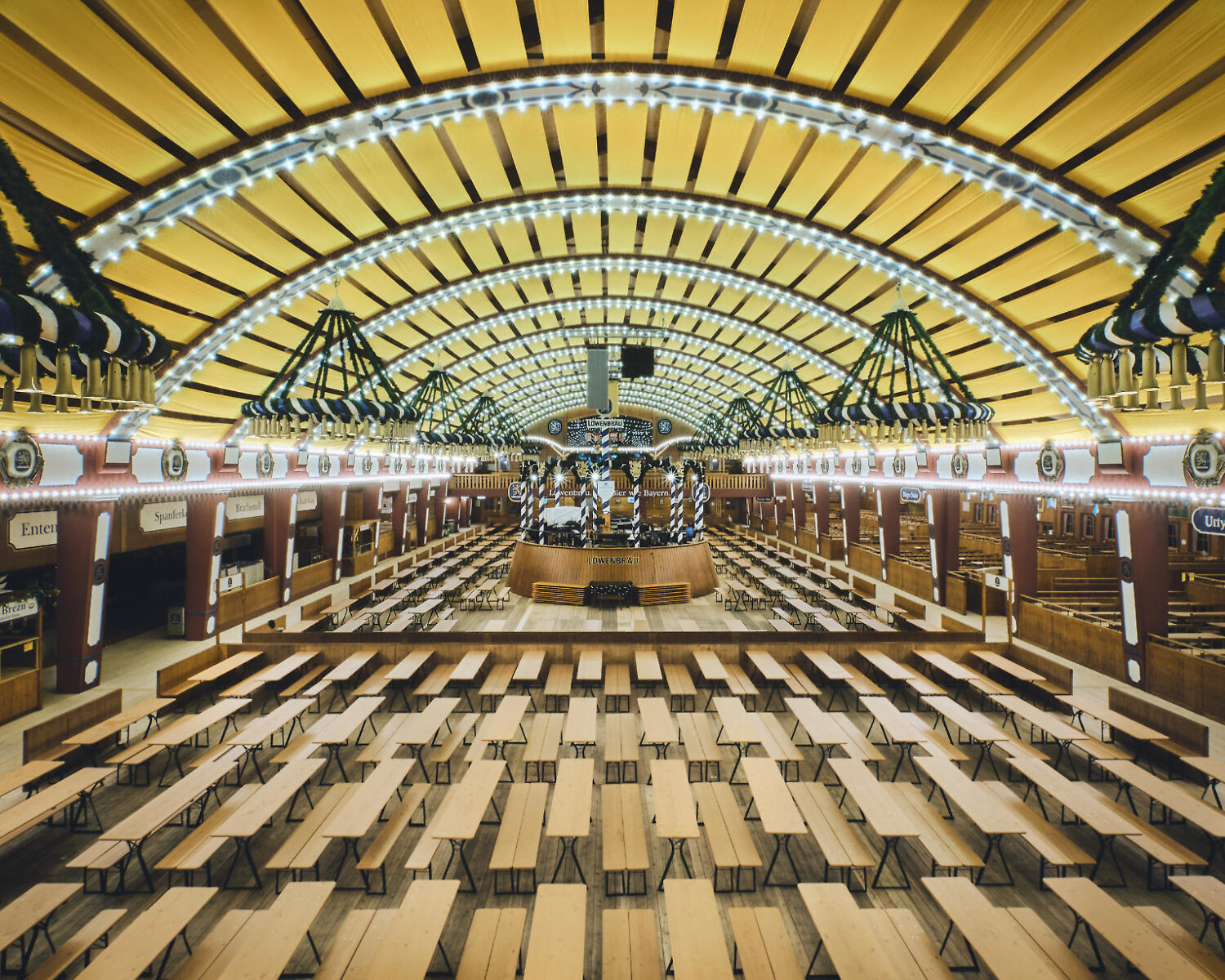 Löwenbräu Festzelt