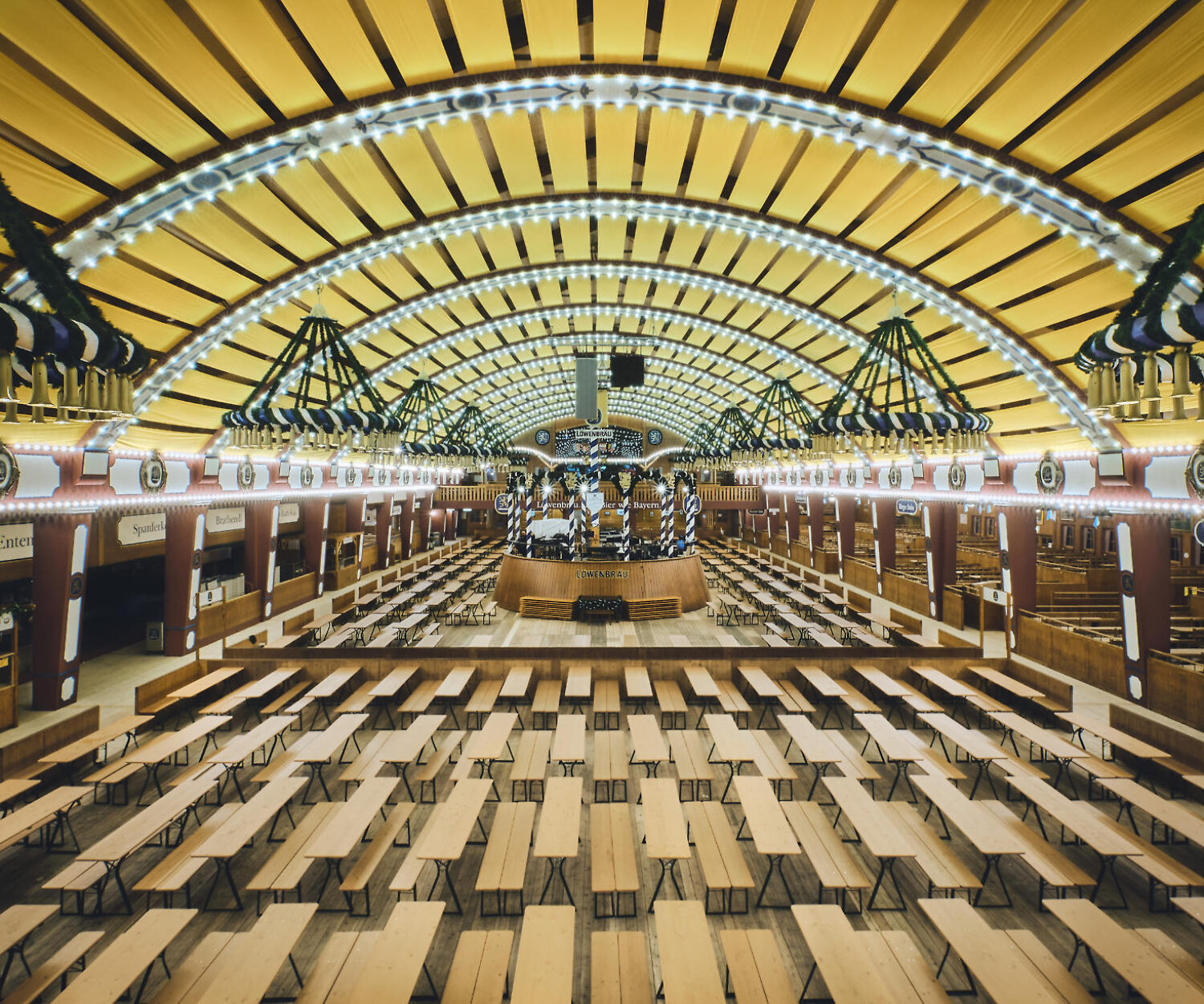 Löwenbräu Festzelt